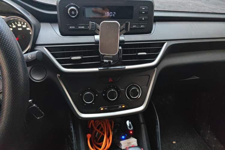 Used Wuling Hongguang S3 2018 1.5L Manual Standard Version China V Standard
