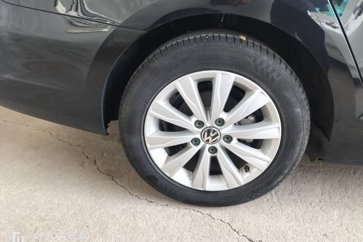 Used Volkswagen Sagitar 2014 Revised Version 1.4TSI Automatic Luxury Edition
