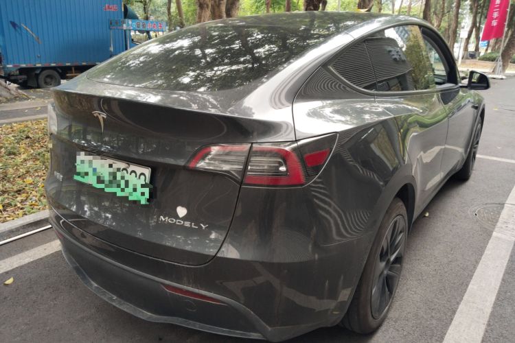 Used Tesla Model Y 2024 Rear-Wheel-Drive Version
