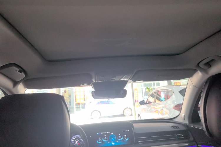 Used Hongqi HS5 2022 Revised Version 2.0T Smart Connect Flagship Edition
