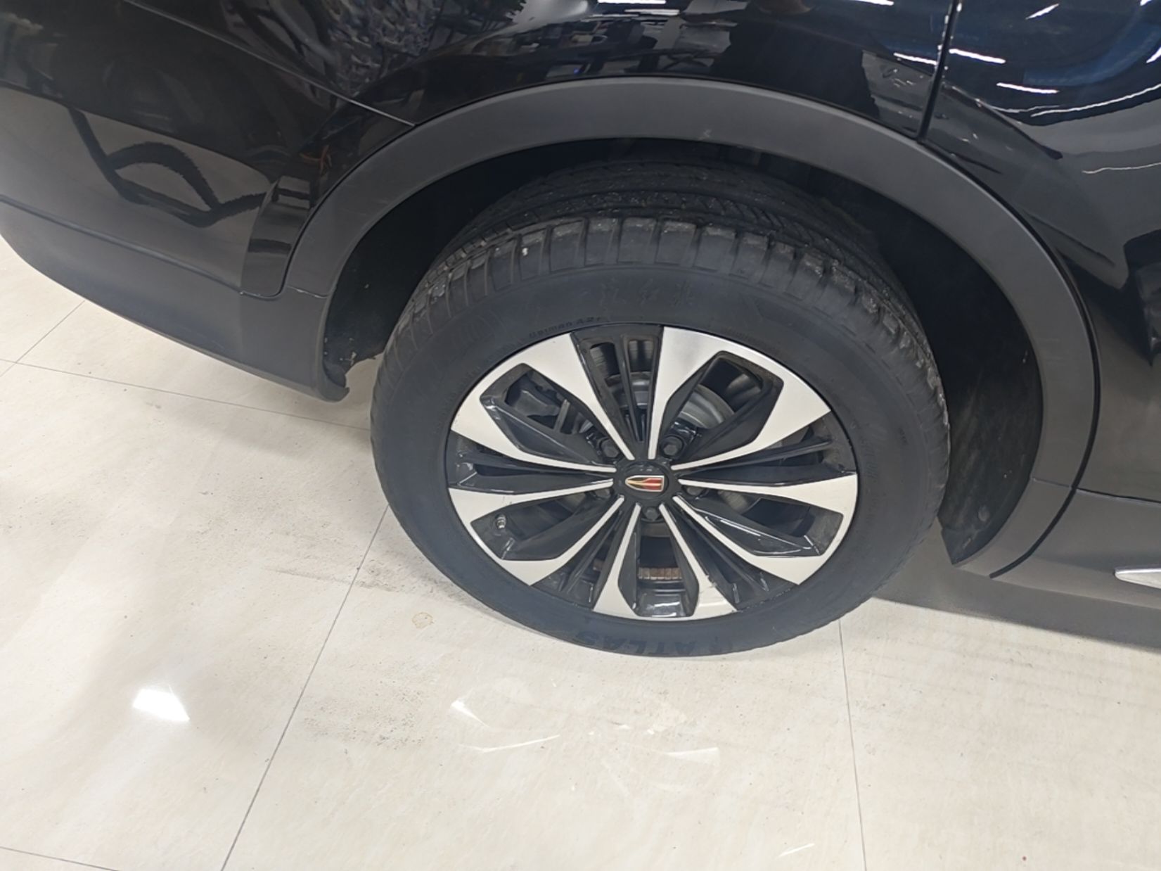 Hongqi HS7 2022 3.0T Automatic All-Wheel Drive ZhiLian Flagship Edition Five Seats — снимка 11