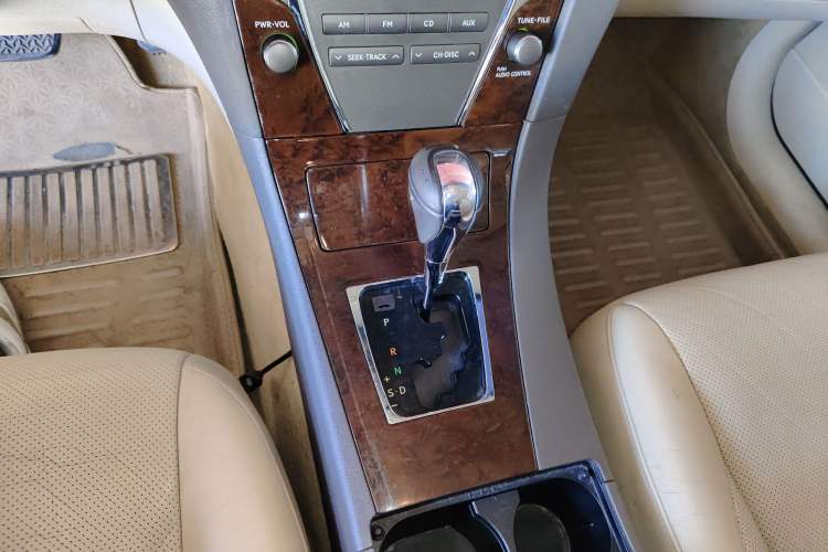 Used Lexus ES 2010 240 Luxury Edition Gear Lever