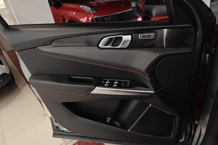 Used Lynk & Co 01 2019 2.0T Two-Wheel Drive Zhaopu Version China VI Standard