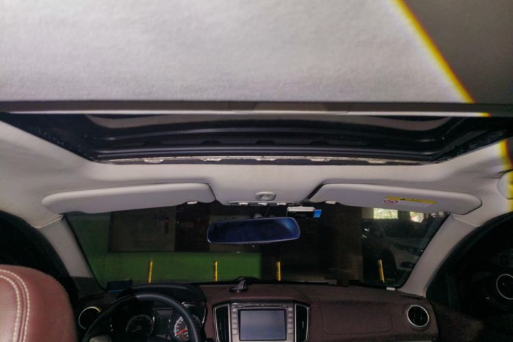 Used Venucia T70X 2015 2.0L CVT SmartFun Sport Edition