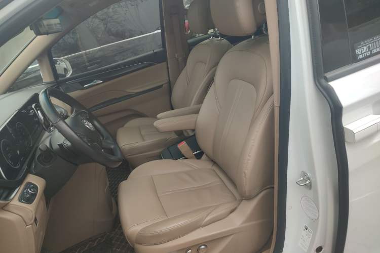 Used Buick GL8 2020 ES Land Cruiser 653T Luxury Model