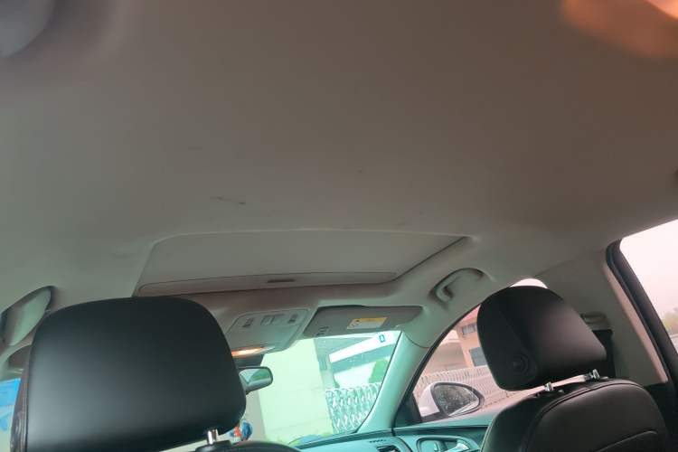 Used Buick Regal 2015 1.6T Elite Tech Model Headliner