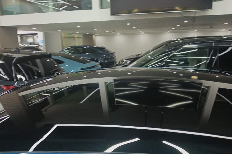 Used ONVO L60 2024 60 kWh Rear-Drive Version