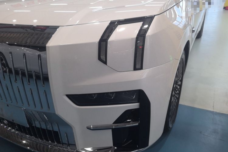 Used Zeekr 009 2024 Six-Seat Executive Version 4WD 108 kWh