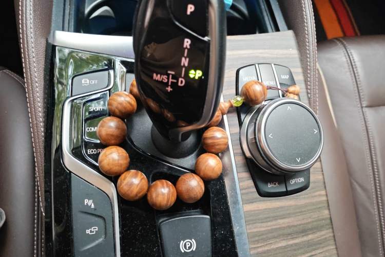 Used BMW 5 Series 2019 Facelifted 530Li Luxury Edition Premium Package Gear Lever