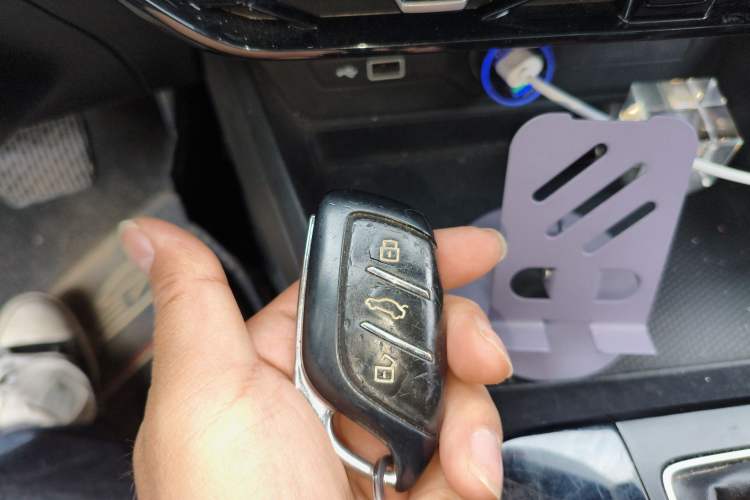 Used MG 5 2021 180 DVVT CVT Youth Luxury Edition
