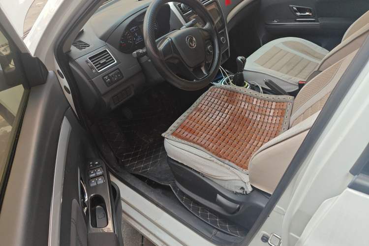 Used FORTHING Joyear S50 2019 Classic Model 1.5L Manual Comfort Edition
