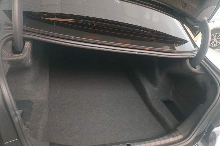 Used BMW 5 Series 2022 Second Facelift 525Li Luxury Package
