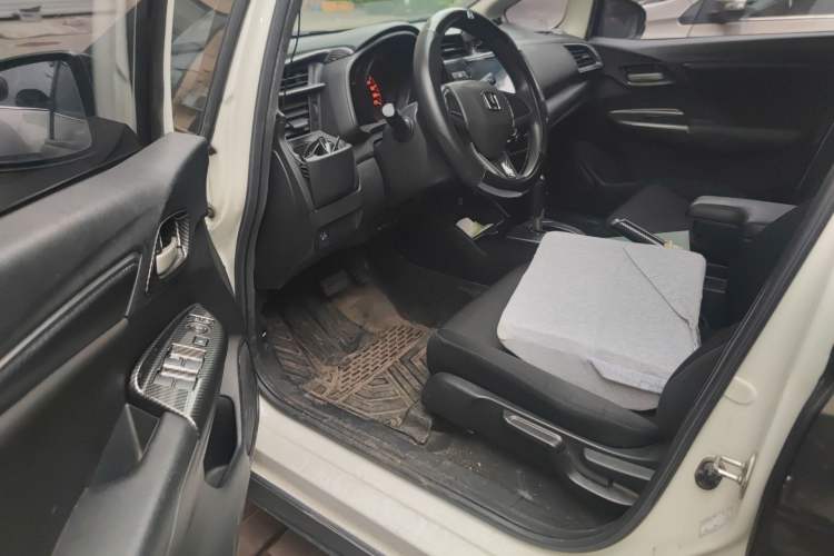 Used Honda Fit 2018 1.5L CVT Comfort Sunroof Version Driver Seat