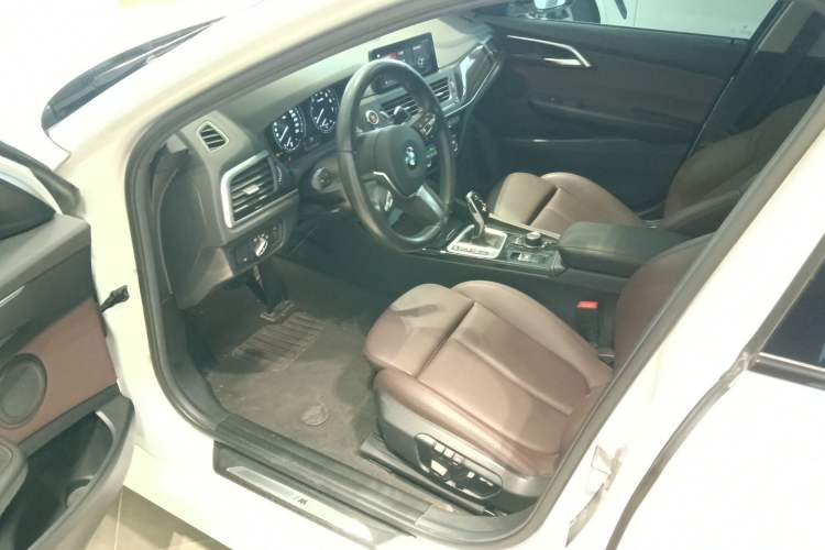 Used BMW 1 Series 2020 125i Leading Model M Sport Package Driver Seat