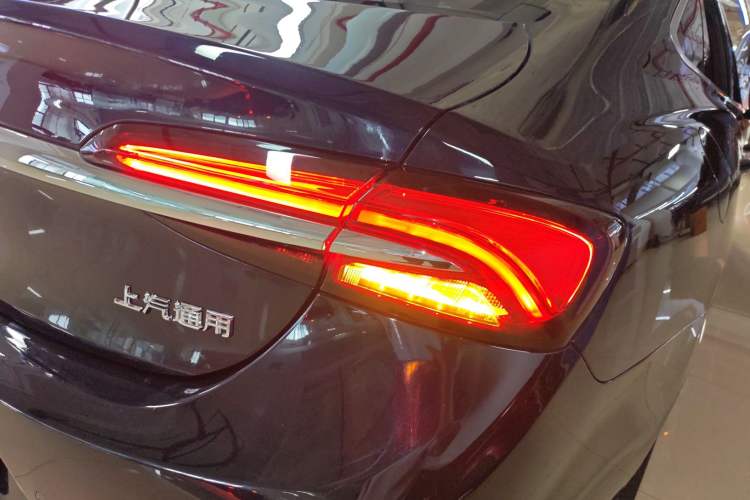 Used Buick LaCrosse 2021 652T Luxury Model Right Rear Taillight