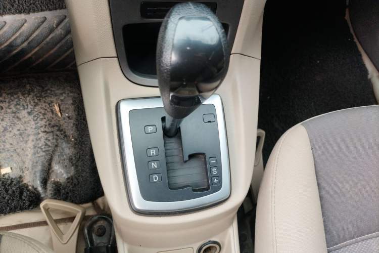 Used Ford Fiesta 2011 Hatchback 1.5L Automatic Fashion Edition