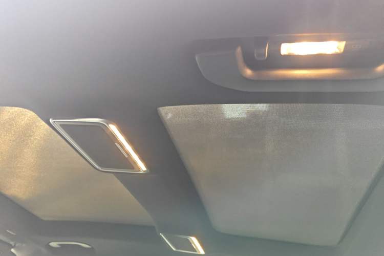 Used Mercedes-Benz GLC 2019 GLC 260 L 4MATIC Dynamic Model
