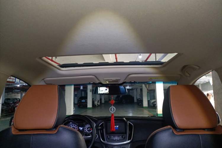 Used Baojun 560 2017 Rhythmic Edition 1.5T Manual Enjoyment Model
