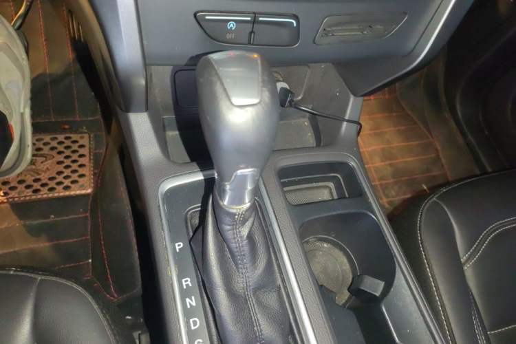 Used Ford Kuga 2017 EcoBoost 180 Two-Wheel-Drive Tiger Leap Model
