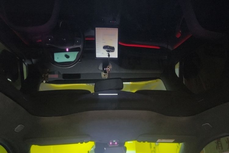 Used Nio EC6 2023 75 kWh Headliner