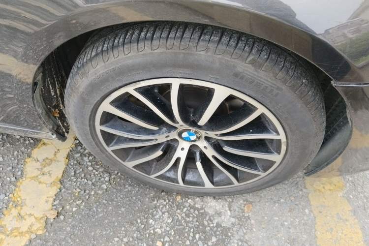 Used BMW 5 Series 2014 525Li Luxury Design Package
