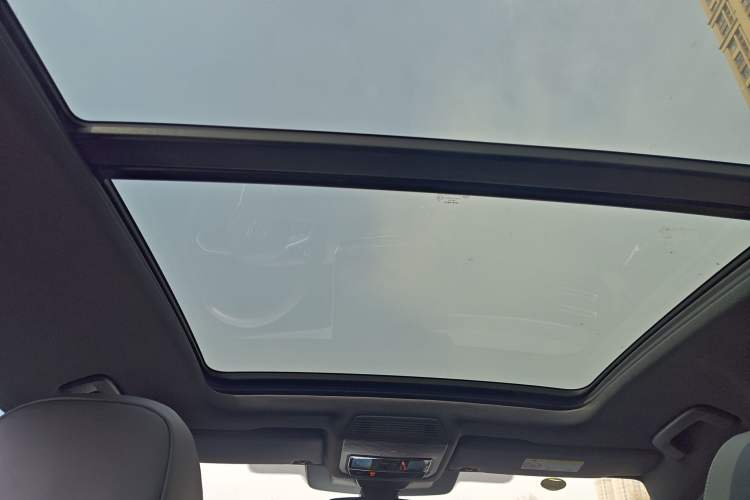 Used Volkswagen Tiguan L 2024 PRO 380TSI Four-Wheel Drive R-Line Prestige Edition Headliner