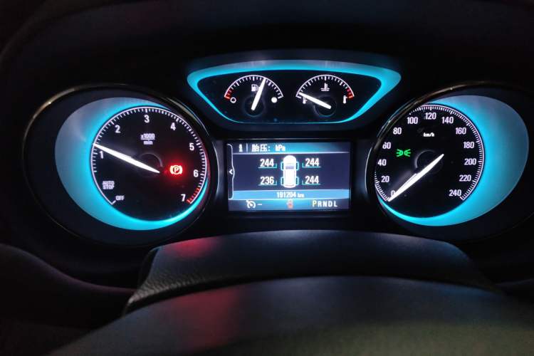 Used Buick Envision 2016 20T Two-Wheel-Drive Elite Model