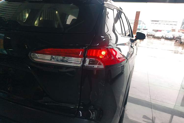 Used Toyota FRONTLANDER 2023 2.0L CVT Elite Edition
