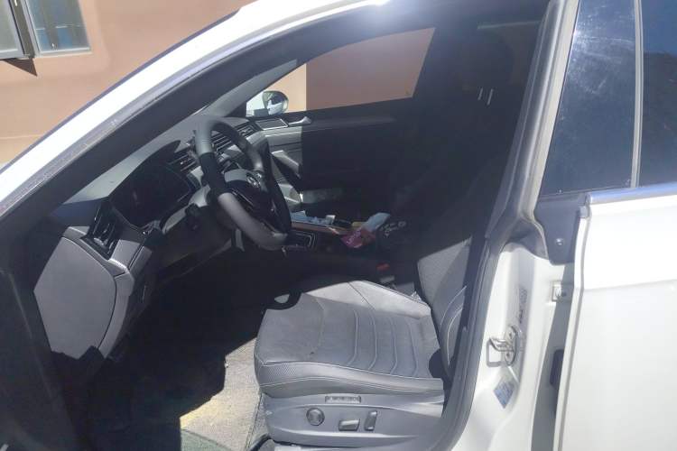 Used Volkswagen FAW-Volkswagen CC 2020 330TSI Glamour Edition China VI Standard Left Front Seat