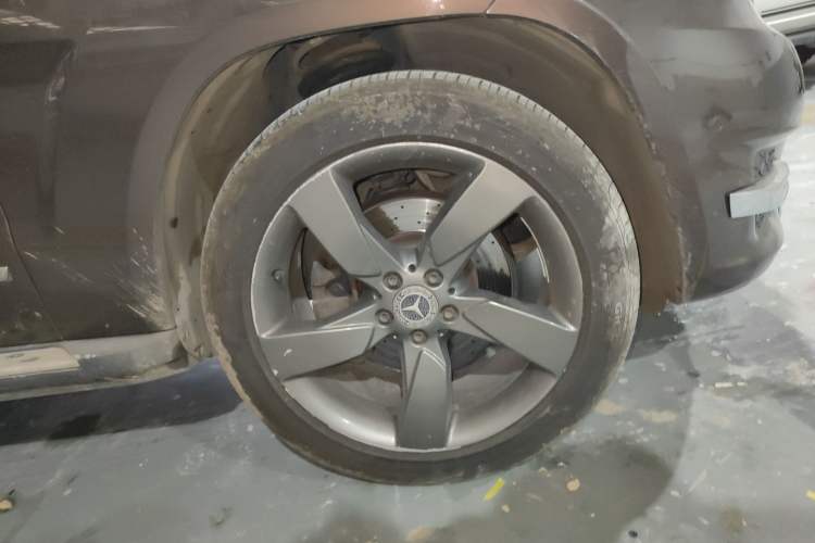 Used Mercedes-Benz GLK-Class 2013 GLK 300 4MATIC Dynamic Sunroof Model