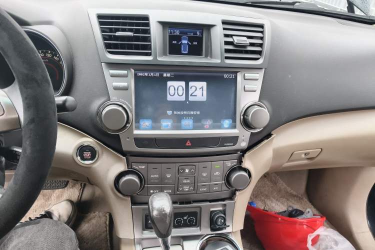 Used Toyota Highlander 2009 3.5L 4x4 7-Seater Luxury Edition Audio And AC Panel