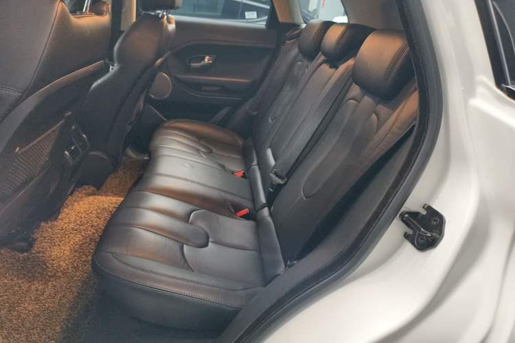 Used Land Rover Range Evoque 2015 2.0T Five-Door Fashion Edition Left Rear Seat