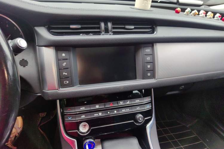 Used Jaguar XFL 2017 XFL 2.0T 240PS Luxury Edition
