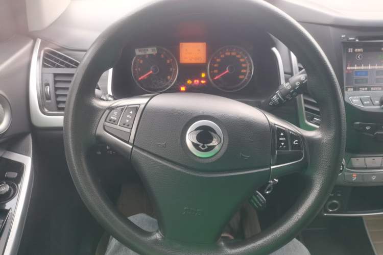 Used SsangYong Korando 2014 2.0L Gasoline Two-Wheel Drive Manual Comfort Navigation Edition
