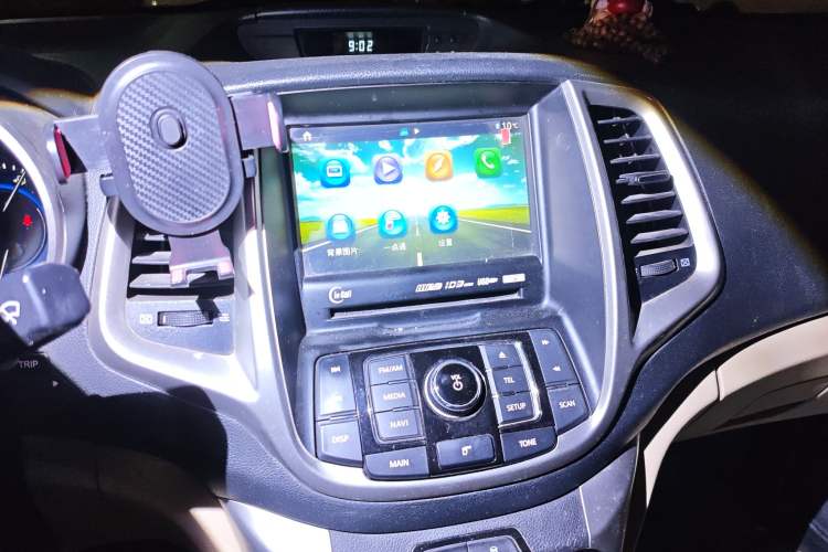 Used Changan Eado 2015 1.6L Manual Luxury Model China IV Standard
