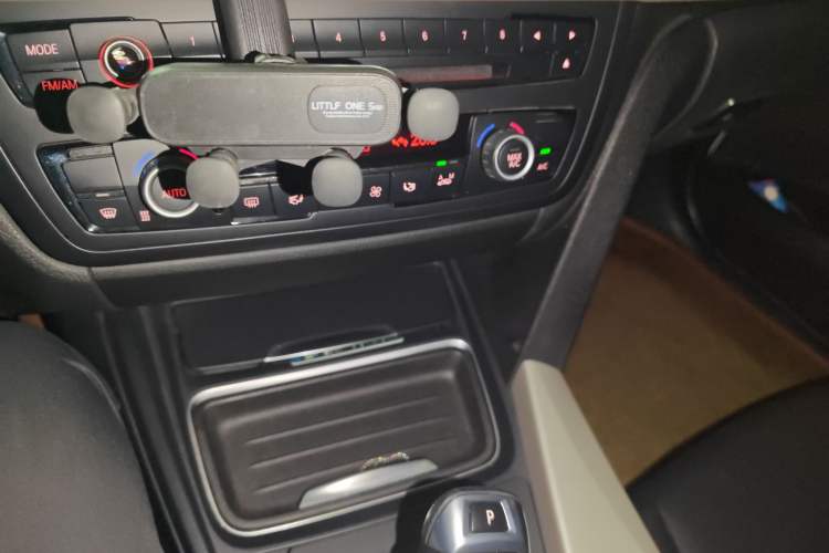 Used BMW 3 Series 2014 320Li Fashion Model
