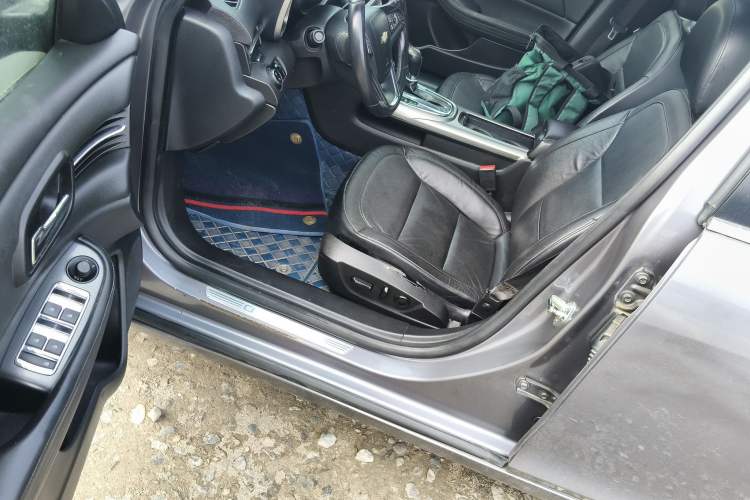 Used Chevrolet Malibu 2012 2.4L Automatic Flagship Edition Driver Seat