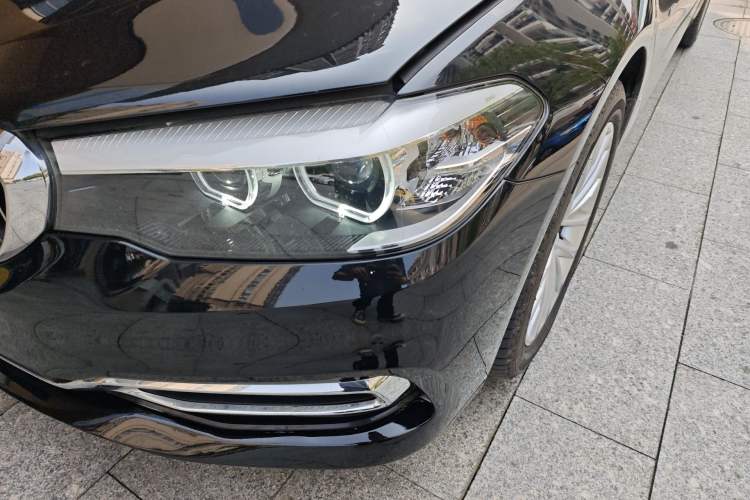 Used BMW 5 Series 2018 525Li Luxury Package