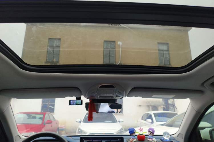 Used Geely Auto Preface 2021 Revised Version 2.0TD Luxury Edition Headliner