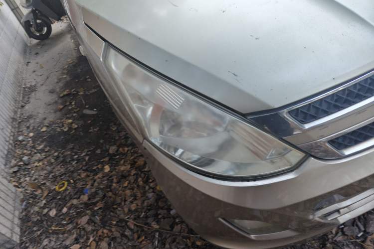 Used Wuling Rongguang V 2015 1.2L Standard Version
