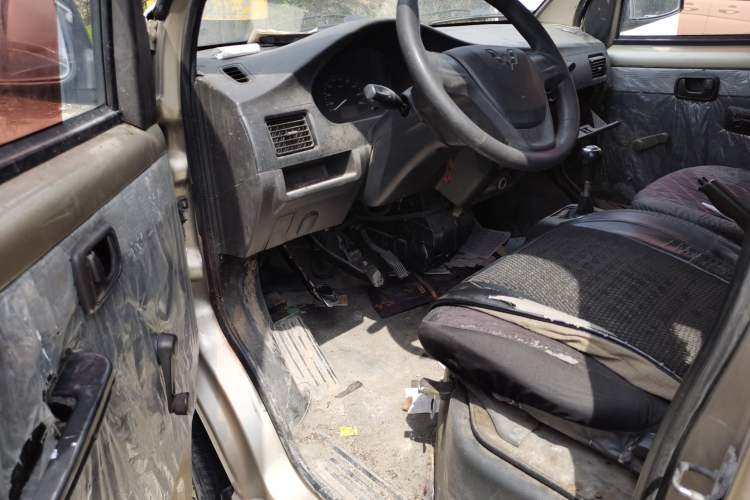 Used Wuling Rongguang 2012 1.5L Extended Basic Version Driver Seat