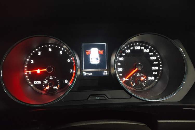 Used Volkswagen Tiguan L 2017 330TSI Automatic Two-Wheel Drive Flagship Edition Instrument Cluster