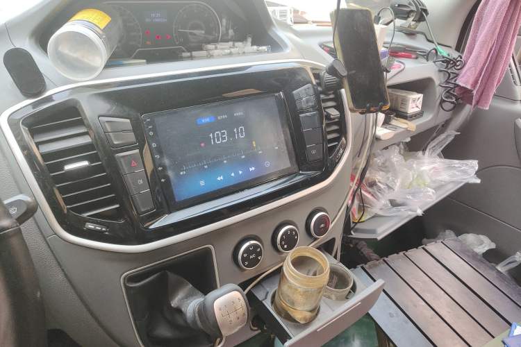 Used SAIC MAXUS Xintu V80 2021 2.0T PLUS Manual All-Around King Short Wheelbase Mid-Roof Variant—5/6/7/8/9-Seater
