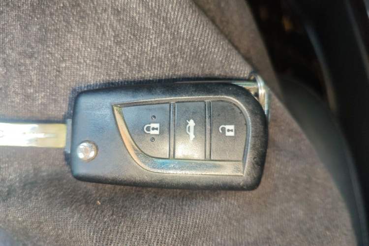 Used Toyota Camry 2015 2.0G Premier Edition