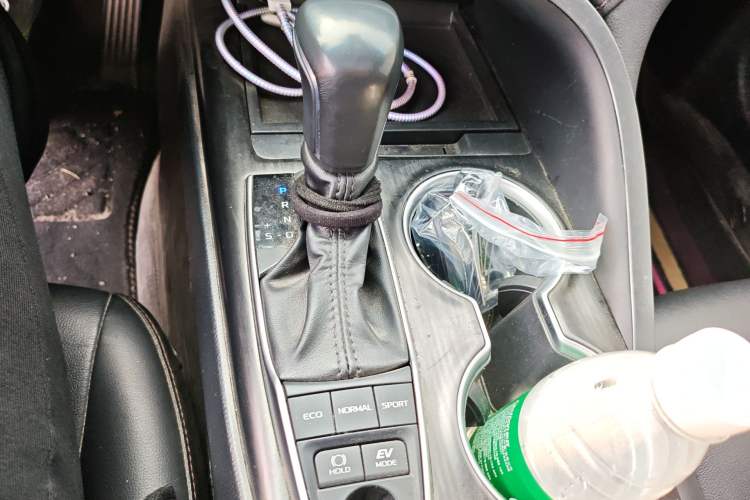 Used Toyota Camry 2021 Dual-Motor 2.5HG Luxury Edition Gear Lever