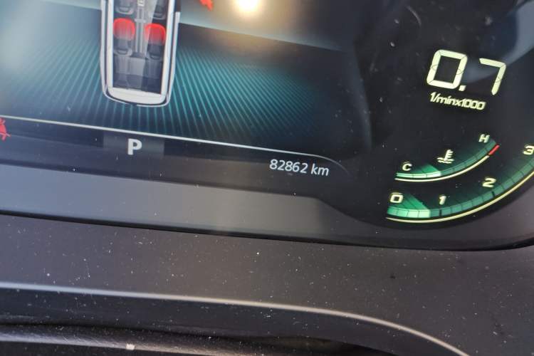 Used Roewe iMAX8 2021 400TGI Supreme Series Prestige Edition
