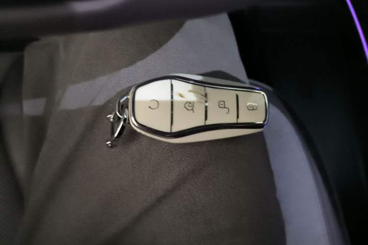 Used BYD Frigate 07 2023 DM-i 100KM Flagship Model Vehicle Key