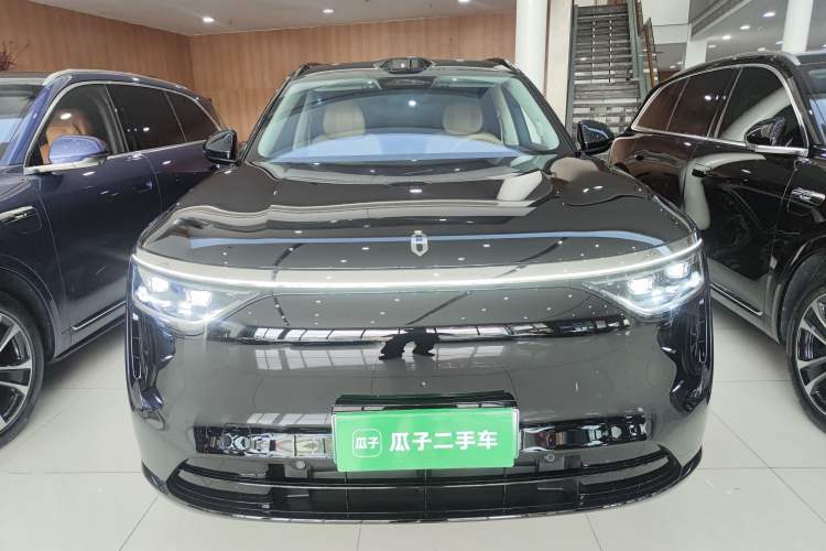 Used Hima AITO M8 2025 Extended-Range Max+ Version 53.4 kWh 6-Seater Edition Front