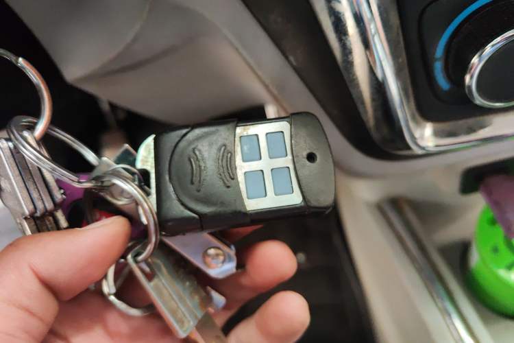 Used Jinbei Hiace X30 2018 1.5L Cargo Van Standard Version DLCG14 Vehicle Key