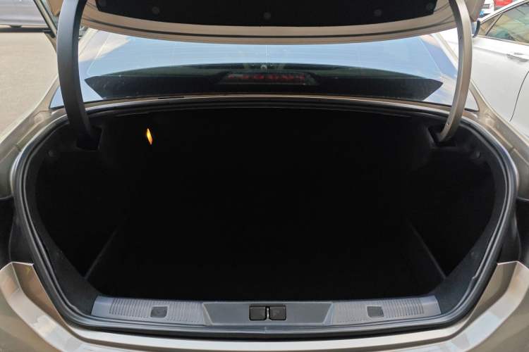 Used Citroen C4L 2014 1.8L Intelligent Drive Automatic Dynamic Model
